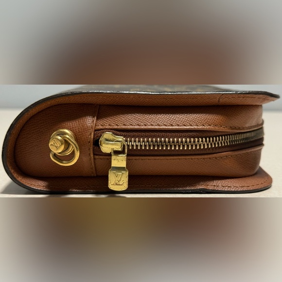 Louis Vuitton Orsay Monogram Canvas clutch bag. - Picture 6 of 13